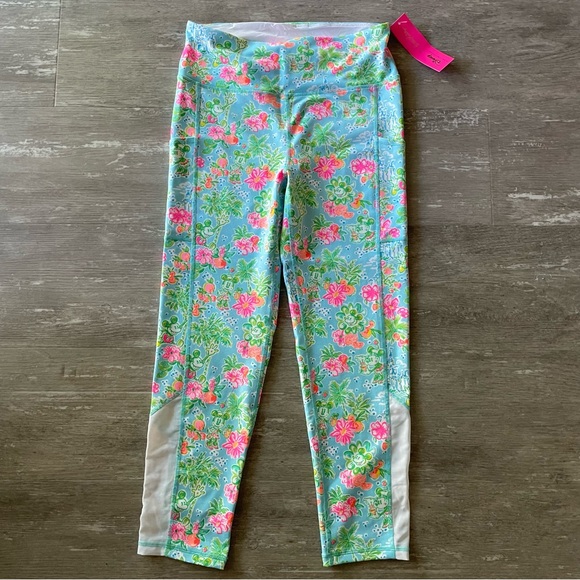NWT Disney Parks Lilly Pulitzer HR Weekender Midi Leggings in